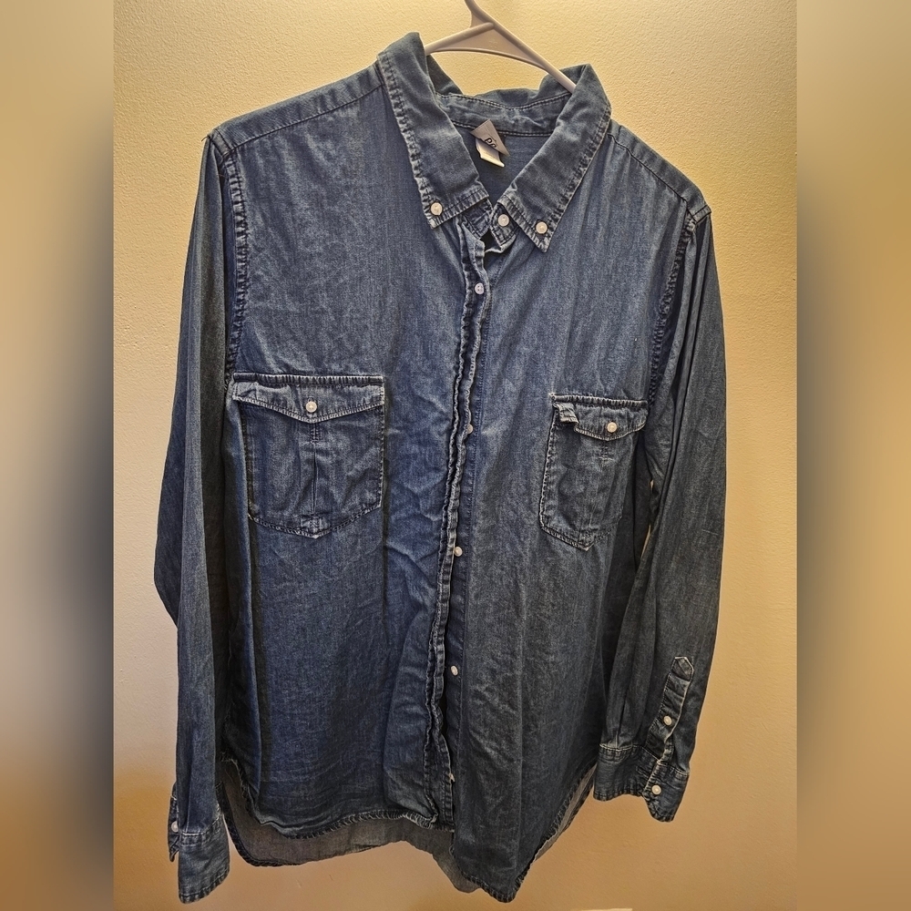 Route 66 Women's Size XL Denim Button Down Shirt